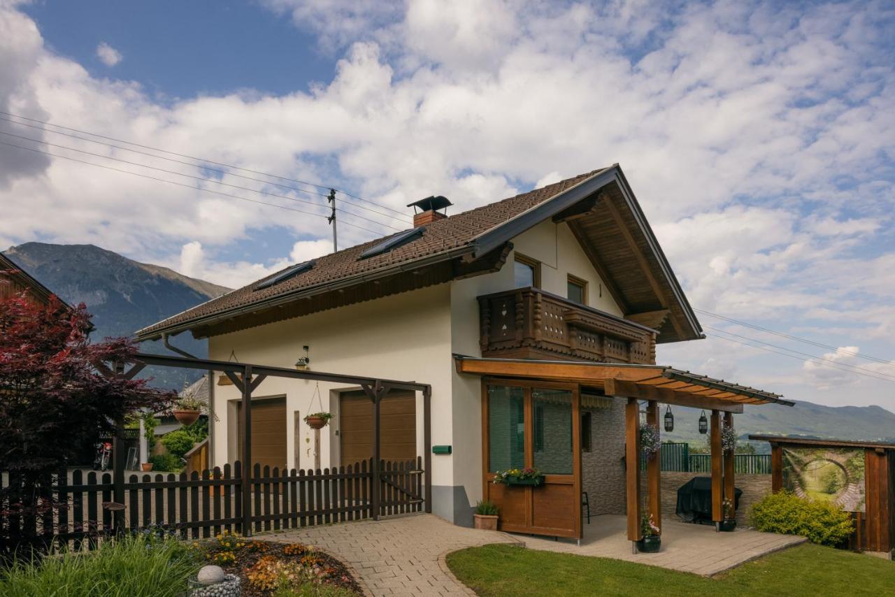 Ferienhaus Schmied Egg bei Hermagor Екстериор снимка