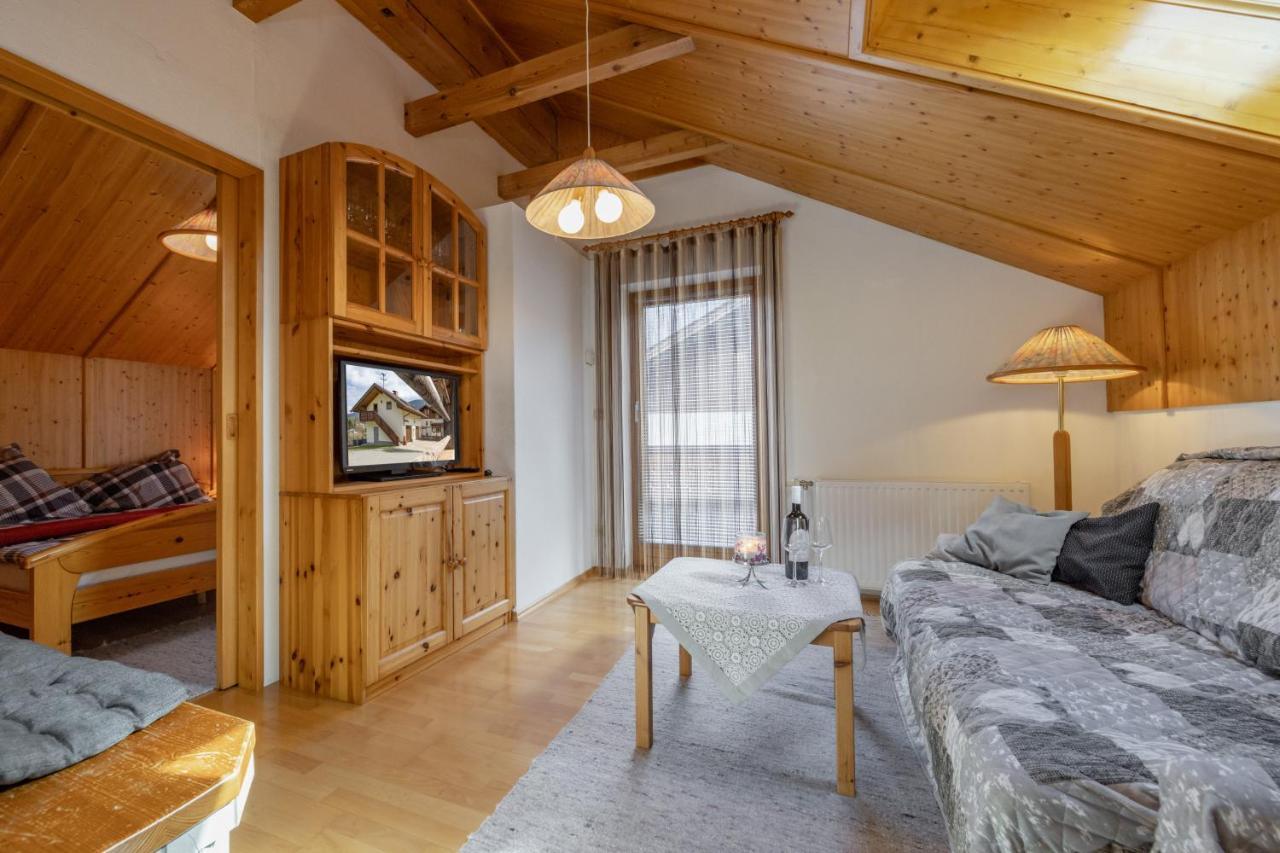 Ferienhaus Schmied Egg bei Hermagor Екстериор снимка